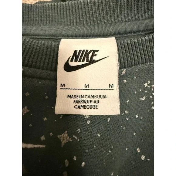 Nike Kids Green Silver Metallic Star Fleck Cropped Crewneck Sweatshirt Medium M - Picture 8 of 9